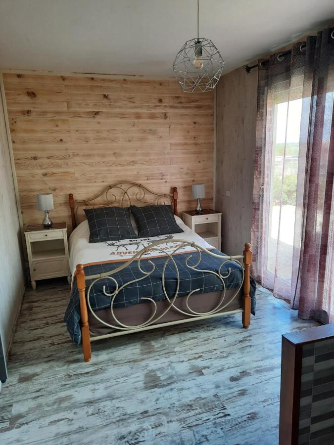 O Bout D'La Motte Apartment Voillecomte Bagian luar foto